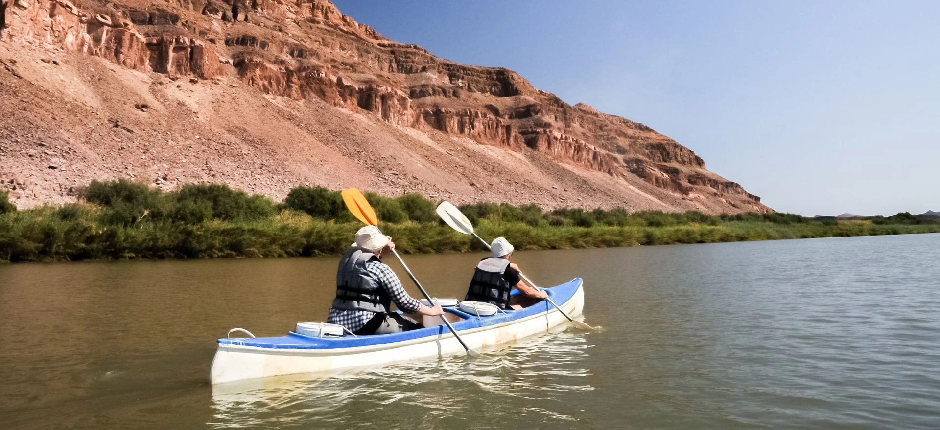 Nature-Lovers_-How-to-Travel-Sustainably-in-the-Desert-1